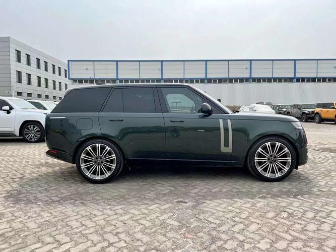 路虎揽胜行政报价及图片/路虎揽胜行政报价及图片大全