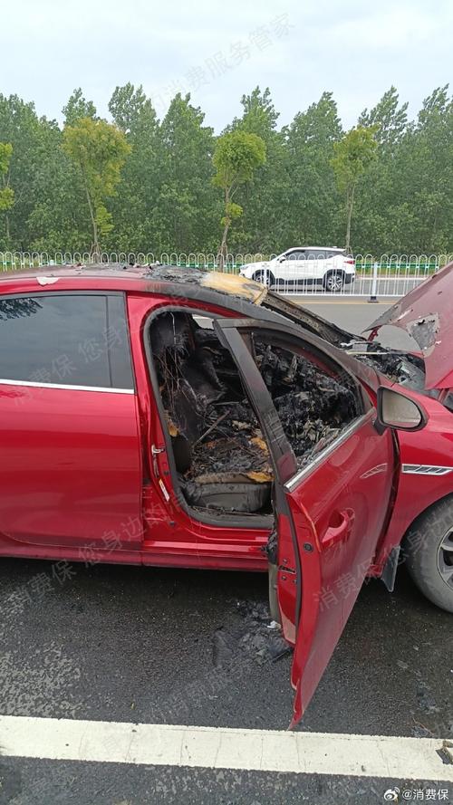 【比亚迪新能源汽车起火事件,比亚迪新能源汽车爆炸】