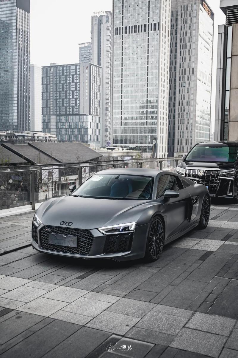 奥迪r8视频素材(2021款奥迪r8视频)