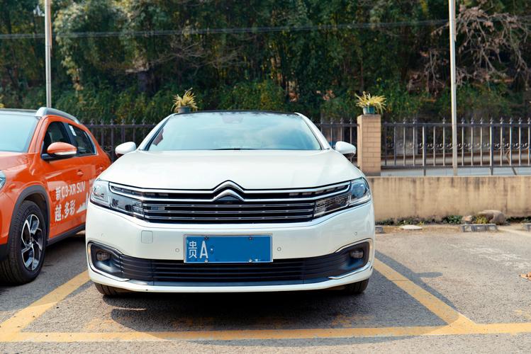 最新款雪铁龙c6价格和视频/雪铁龙c6新款2021款试驾视频