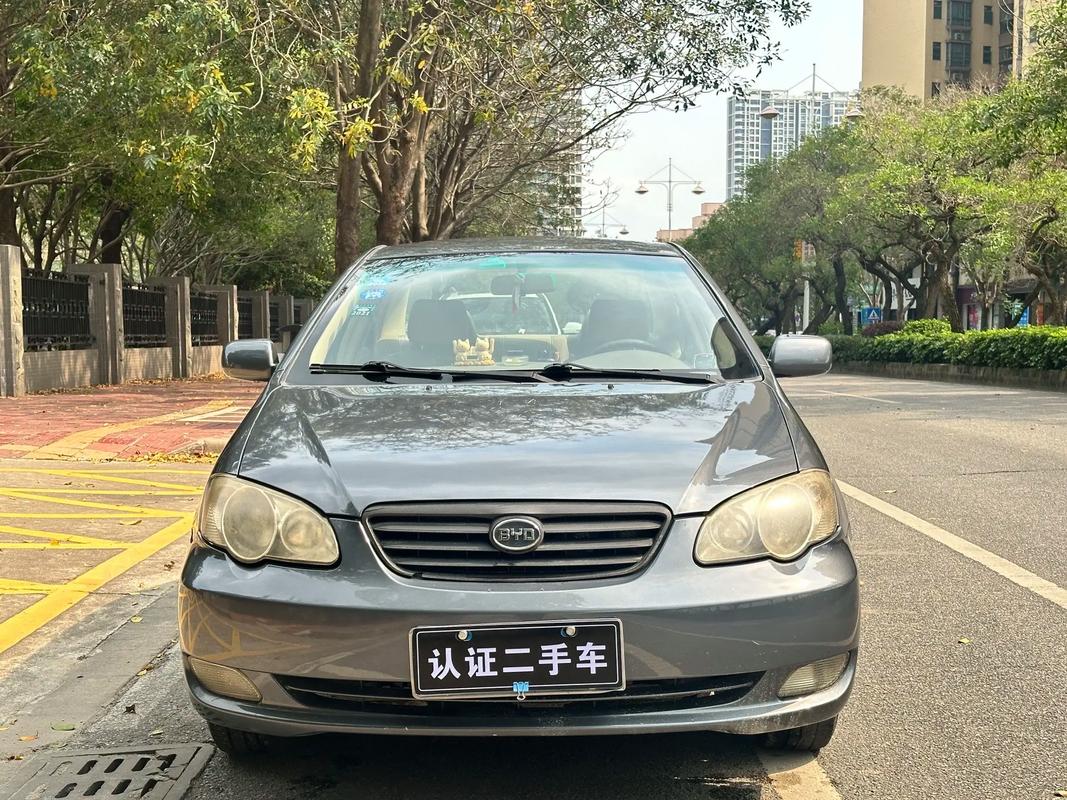 比亚迪f32011款/比亚迪f311年的