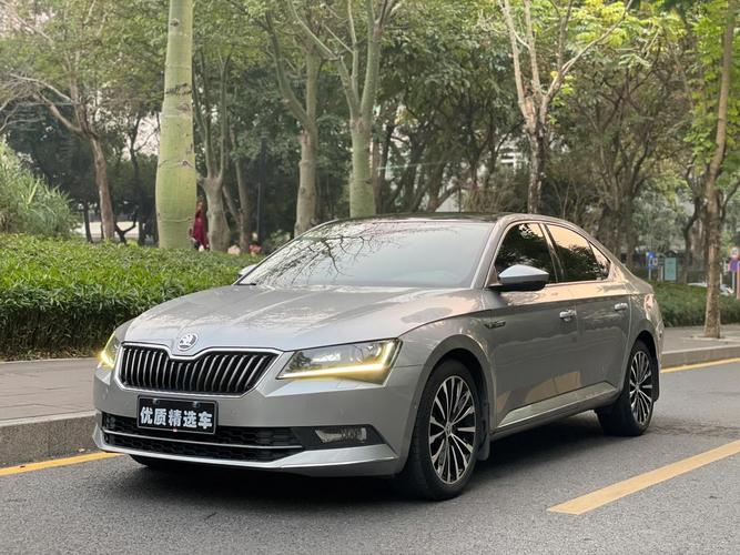 斯柯达速派2018款舒适版配置/斯柯达速派20舒适版