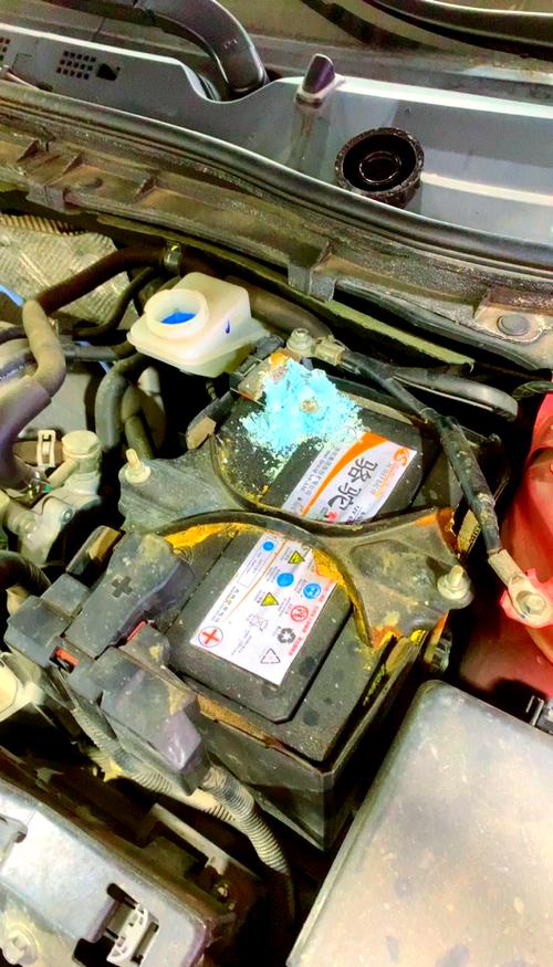 535le电池坏了还能开吗,2021款535le电池问题